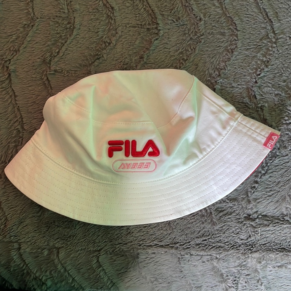 FILA BUCKET HAT (BRAND NEW)